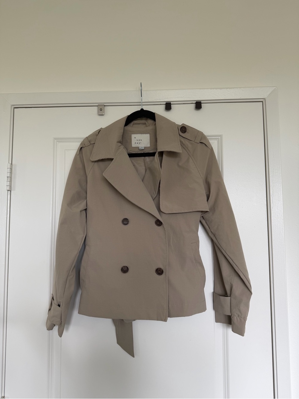 Beige Cropped Trench Jacket